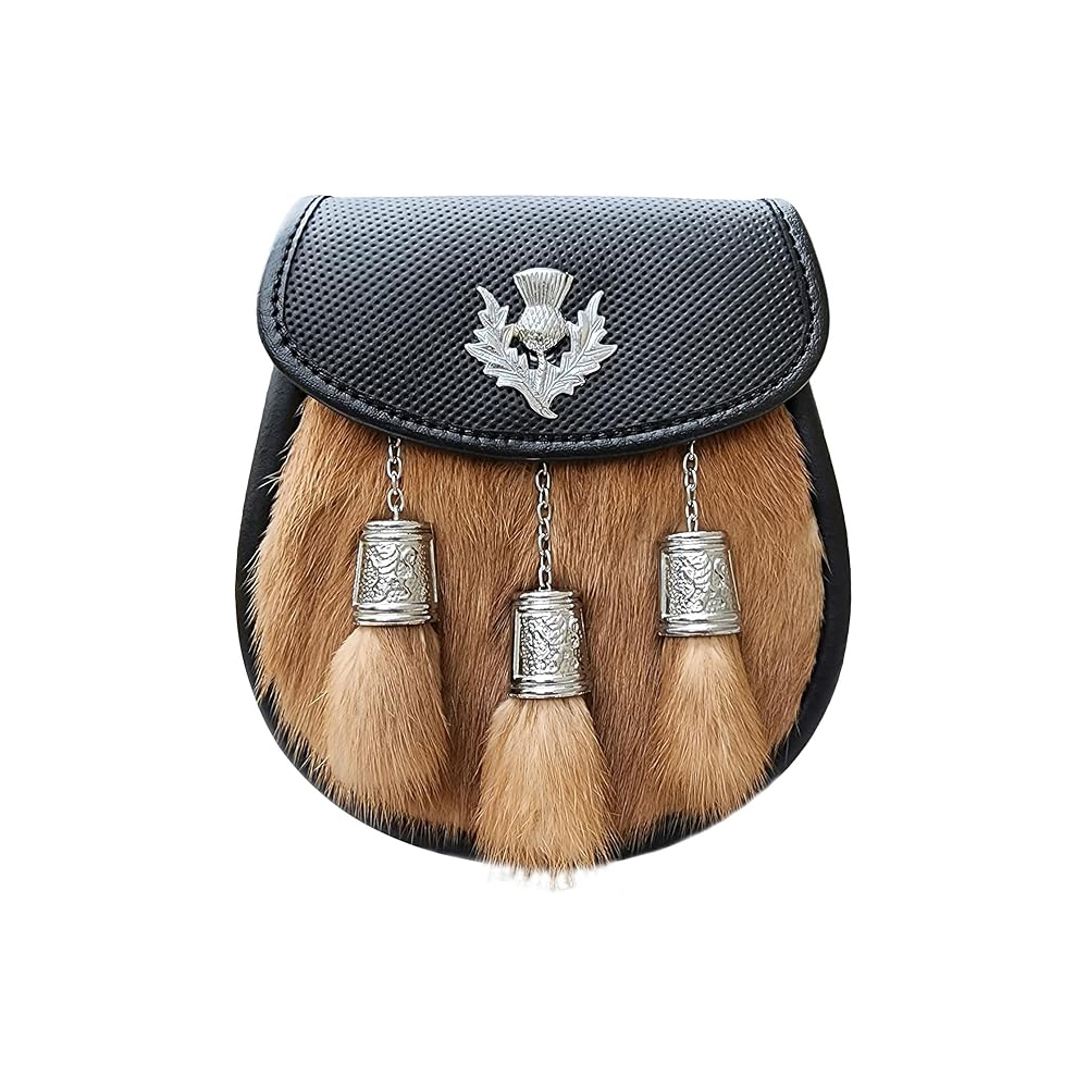 Daywear/Casual Sporran with Thistle Badge and Fur Tassels